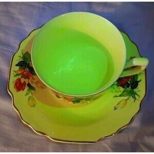 Antique/Vtg Uranium Glazed WS George Canary Yellow Lido Teacup & Saucer GEO206
